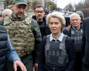 Глава Еврокомиссии лично передала Зеленскому опросник для вступления в ЕС
