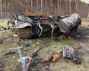 ВСУ уничтожили колонну российской техники и полсотни солдат