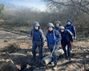 Є загроза: повертатися у звільнені міста і села Київщини поки небезпечно