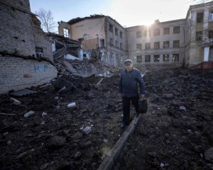 Путін говорить про допомогу Донбасу, доки сам стирає його з лиця землі