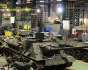 У РФ не хватает средств и комплектующих для производства танков – разведка