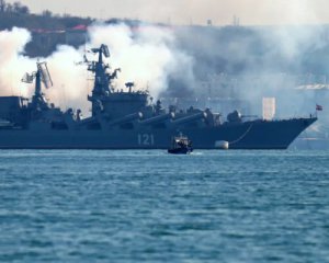 Крейсер "Москва" уразила не одна ракета "Нептун"