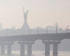 &quot;Як ти там? Скучила? А в мене дох*я ракет влучило&quot;: українські митці записали тремтливе відео про поранений Київ