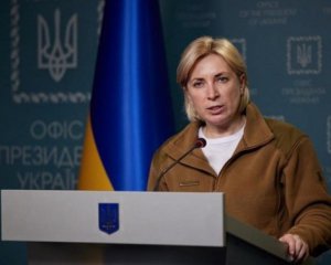Окупанти інтенсивно обстрілюють Донбас. Гуманітарних коридорів 19 квітня не буде
