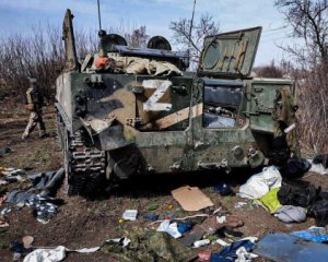 У Литві заборонили георгіївську стрічку та ворожі символи РФ