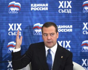 Медведев принялся угрожать иностранцам, воюющим за Украину