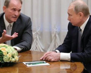 В Кремле во второй раз открестились от кума Путина Медведчука