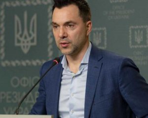 В Україні знаходяться 90 тис. російських військових - Арестович