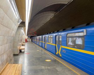 У Києві відновили рух червоною гілкою метро