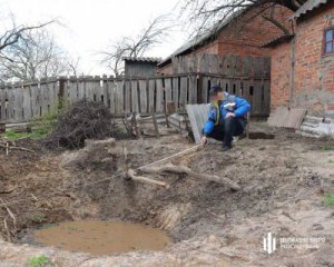 Кийки, кліщі та кайданки: росіяни у Тростянці катували мирних жителів