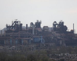 Росіяни обстріляли госпіталь на Азовсталі надпотужними бомбами