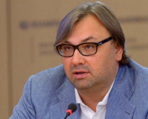 Російському пропагандисту, який закликав до геноциду українців, оголосили підозру