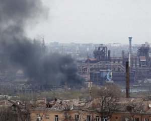 Сотни убитых бойцов, тела разлагаются - ситуация на Азовстали катастрофическая