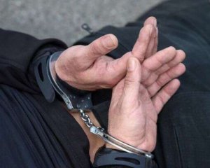 Переправляв чоловіків за кордон за €1000: поліцейські затримали 17-річного &quot;бізнесмена&quot;