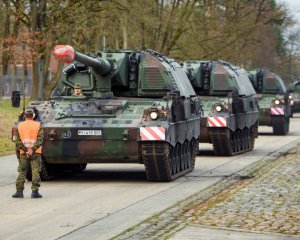 Українські війська почали тренувати на самохідних гаубицях Panzerhaubitze 2000