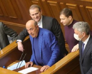 Корниенко рассказал, можно ли лишить мандатов нардепов из бывшей ОПЗЖ