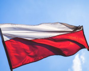 Польша хочет забрать у посольства России базу отдыха