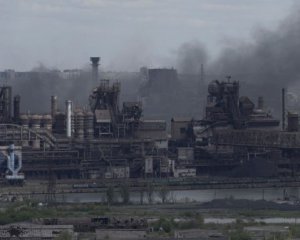 Терористи намагаються блокувати вихід із бункерів на Азовсталі - збільшується щільність обстрілів