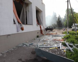 Ворог продовжує артобстріли Дергачівської громади - знищують приватні будинки