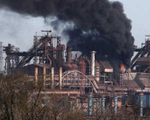 Попри "режим тиші": Азовсталь продовжують атакувати російські окупанти