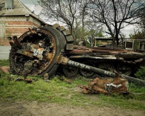 Ворог поповнює боєприпаси біля Сумщини