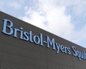 Первая крупная фармкомпания уходит из России – СМИ