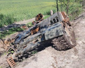 Працюють &quot;Стугна&quot; і Javelin: львівські десантники спалили ворожі танки