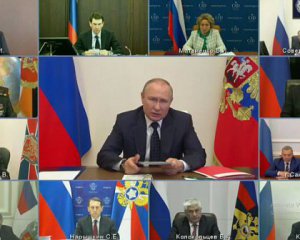 Путин пожаловался на кибервойну против России