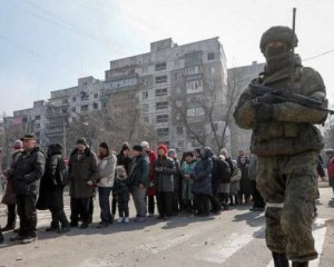 У Маріуполі під керівництвом тамади намагаються дати воду - у місті потоп