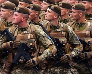 Україну на війні захищають 700 тисяч військових