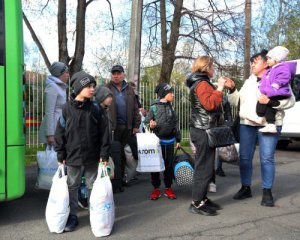 Російські пропагандисти намагаються очорнити ЗСУ й українських біженців