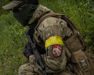Ситуація на фронті важка, Україна програє за темпами - Арестович