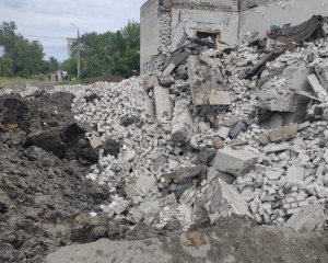 В Лисичанске оккупанты разбомбили кинотеатр