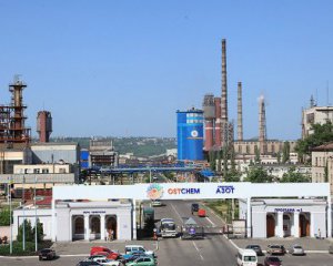 Нова Азовсталь: у Сіверськодонецьку окупанти  б&#039;ють по заводу, де ховаються люди