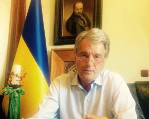 &quot;Очистим святую украинскую землю от российских орко-бомжей&quot; - Ющенко написал о трибунале над Путиным