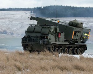 Украина получит от Великобритании реактивные системы залпового огня M270