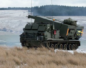 Україна отримає від Великої Британії реактивні системи залпового вогню M270