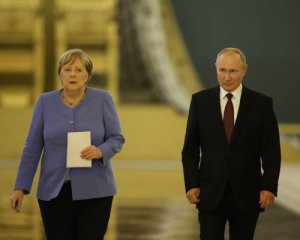Меркель заявила, что не виновата в агрессии России