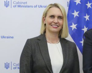 $1 млрд допомоги від США вже в Україні - Брінк