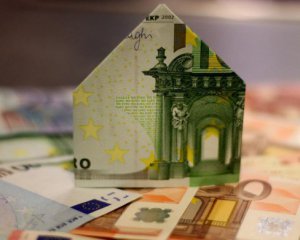 Євро подешевшав перед вихідними: курс валют на 10 червня