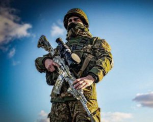 Українські захисники в зоні ООС знищили 21 одиницю ворожої техніки і склад з боєприпасами