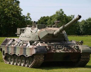 Німеччина не дозволяє передавати Україні танки Leopard - ЗМІ