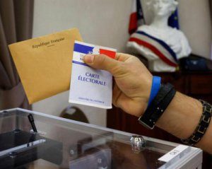 Во Франции начался первый тур парламентских выборов
