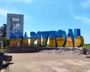 Опалення не буде: у Маріуполі взимку загарбники обіцяють людям намети для обігріву