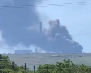 На Донеччині після обстрілів палає ТЕС: відео