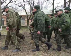 &quot;Где наши мужья?&quot; - жены мобилизованных ДНРовцев решили жаловаться Путину