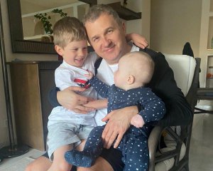 Горбунов уперше показав молодшого сина та привітав усіх з Днем батька