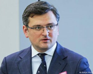 Кулеба відреагував на затримку зброї від Заходу: &quot;воюватимемо лопатами&quot;