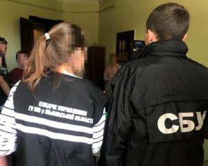 22-летняя украинка делала призывникам &quot;документы&quot; для побега