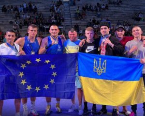 На турнире в Греции украинского боксера заставляли снять с себя вышиванку
